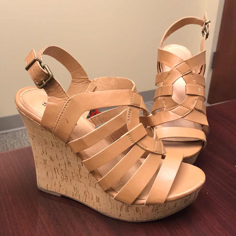 Tan wedges